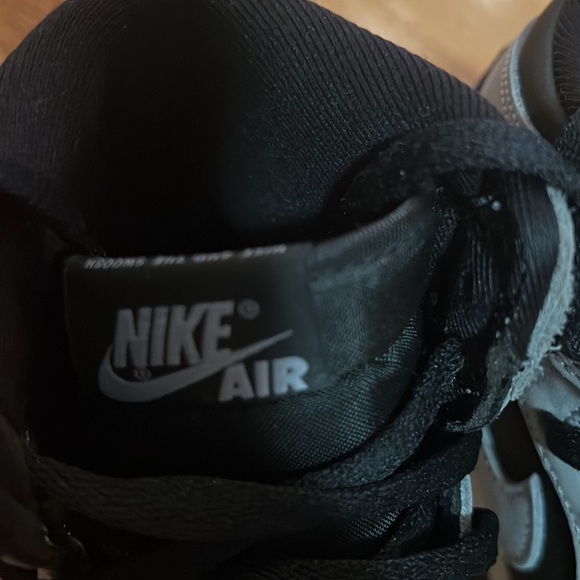 AIR JORDAN 1 HIGH OG 6.5Y - Picture 6 of 14